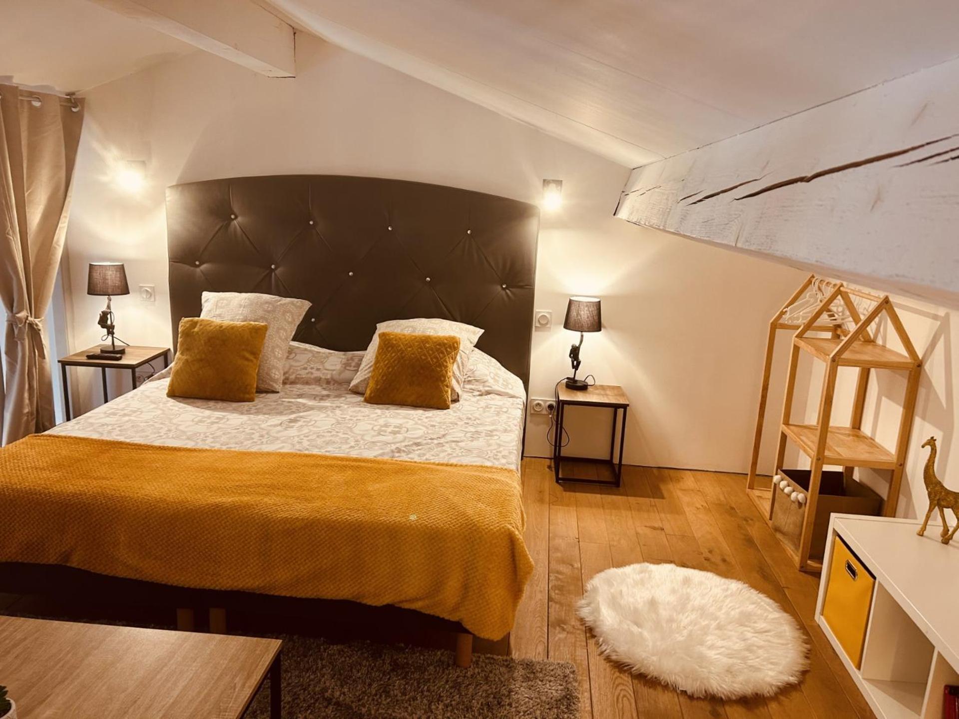Le Paolo Appartement Deluxe Нарбон Екстериор снимка