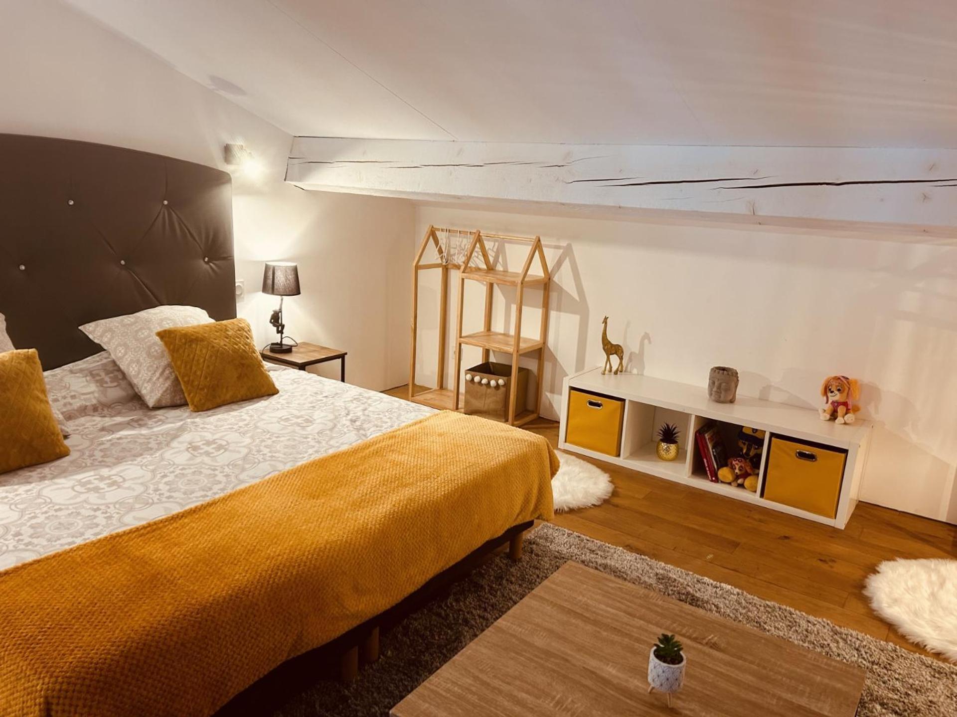 Le Paolo Appartement Deluxe Нарбон Екстериор снимка