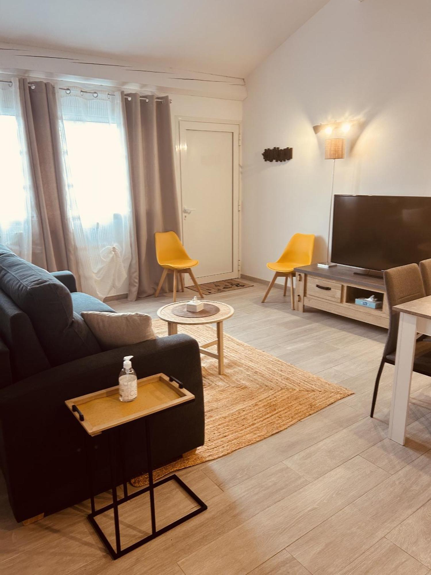 Le Paolo Appartement Deluxe Нарбон Екстериор снимка
